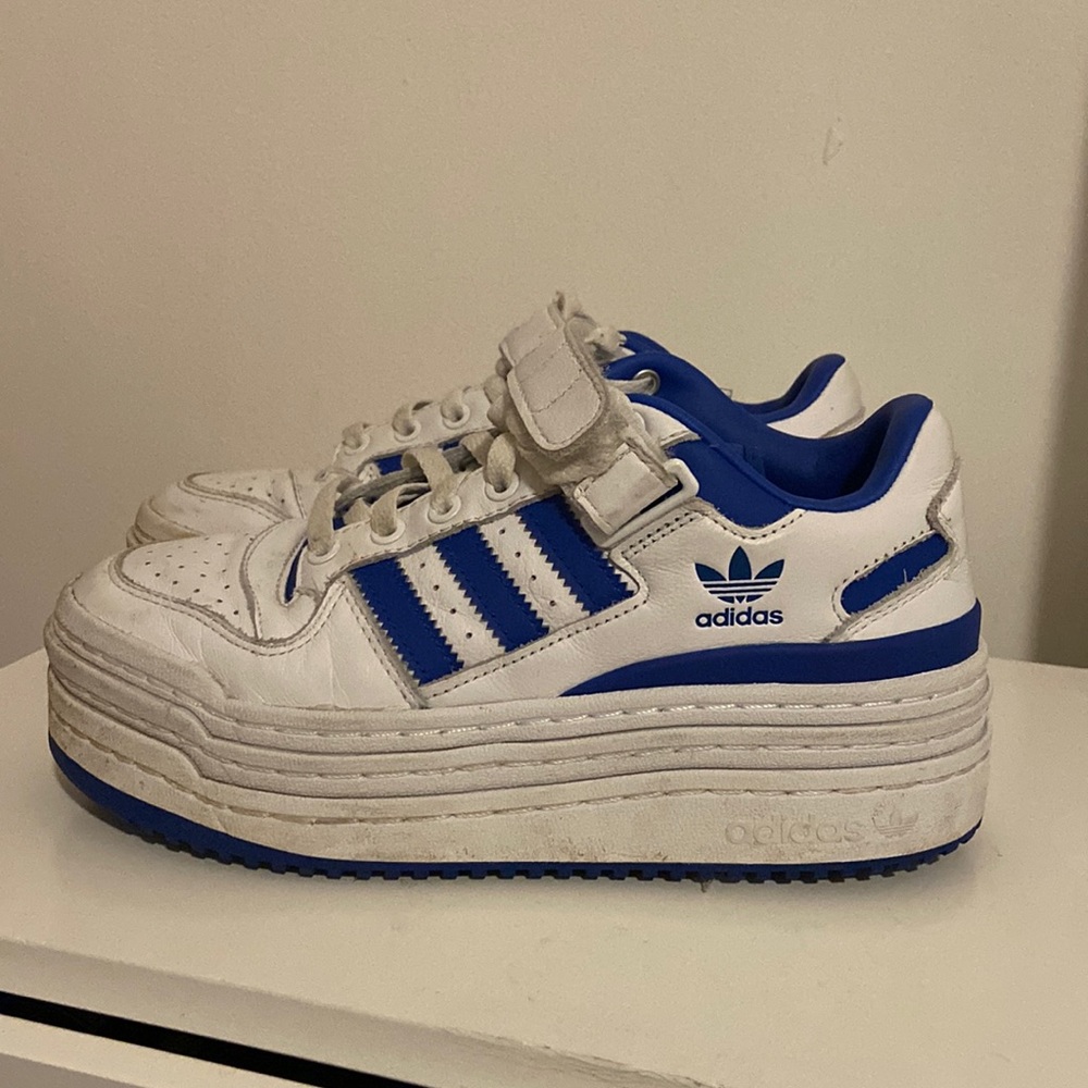 adidas forum triple low sneakers